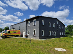 &amp;nbsp;
Fahrzeughalle von außen